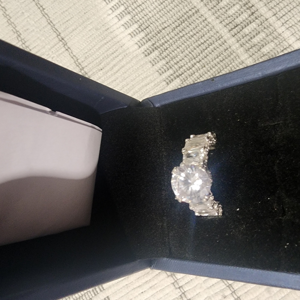 Swetelove ring